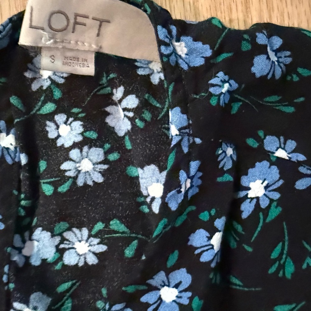 Loft Dress - Picture 2 of 3